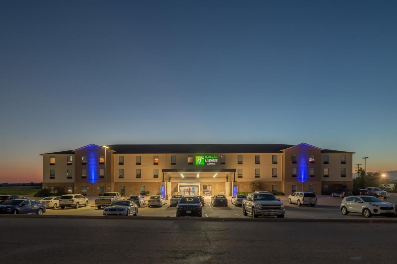 Holiday Inn Express & Suites N Waco Area - West By Ihg Exterior foto